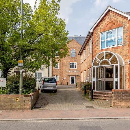 Roomspace Serviced Apartments - Swan House Leatherhead Luaran gambar