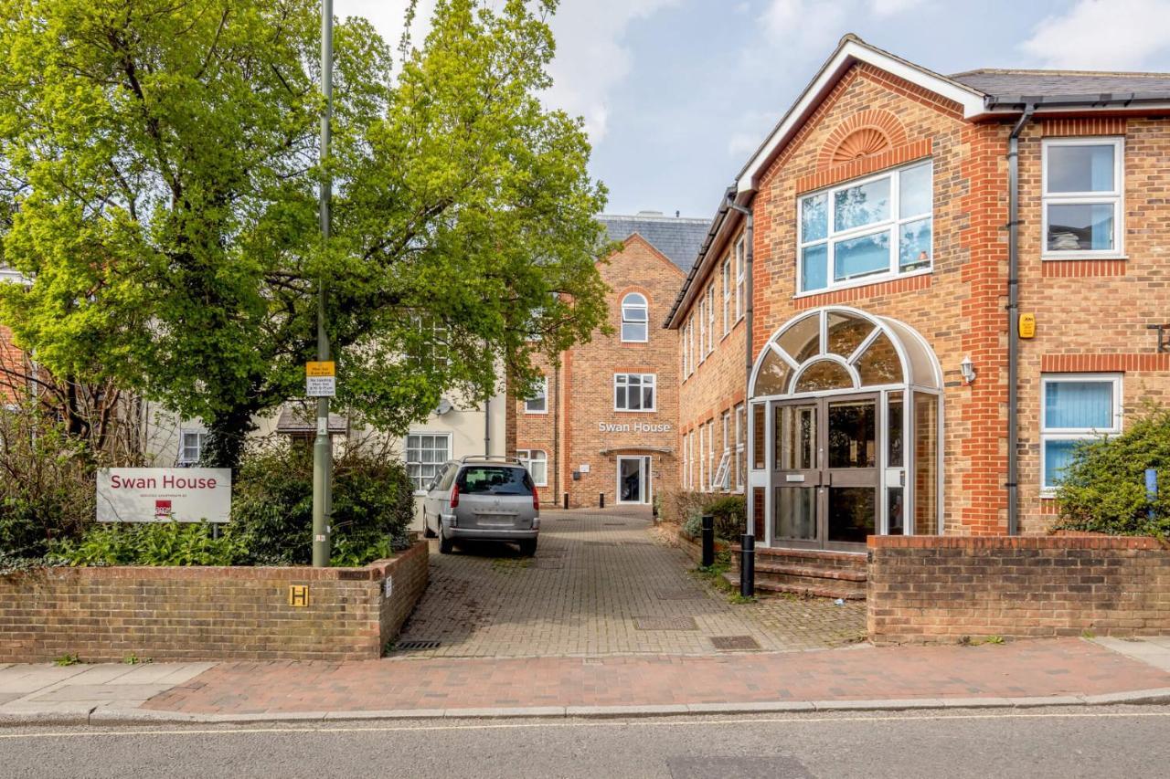 Roomspace Serviced Apartments - Swan House Leatherhead Luaran gambar